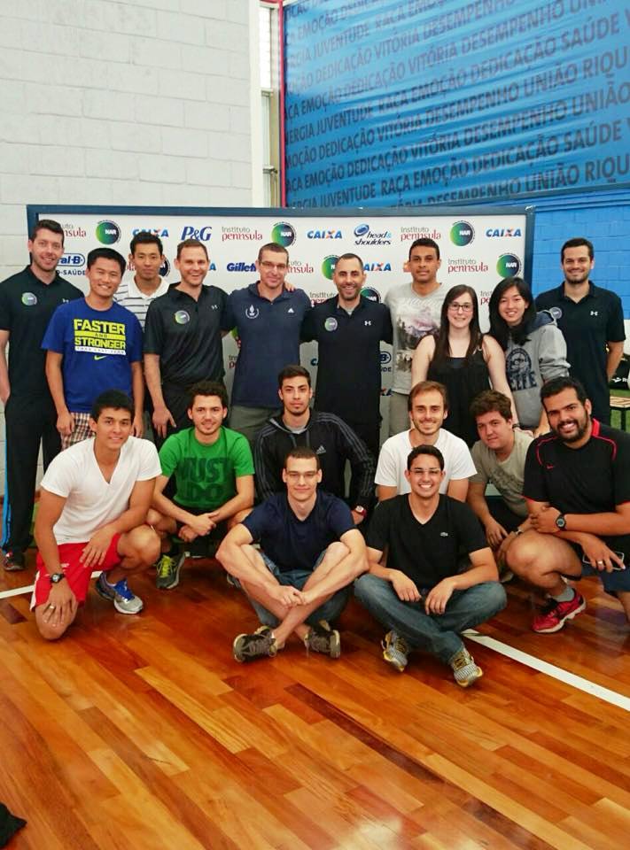 Alunos do curso de esporte da Escola de Educação Física e Esporte da USP visitam o NAR