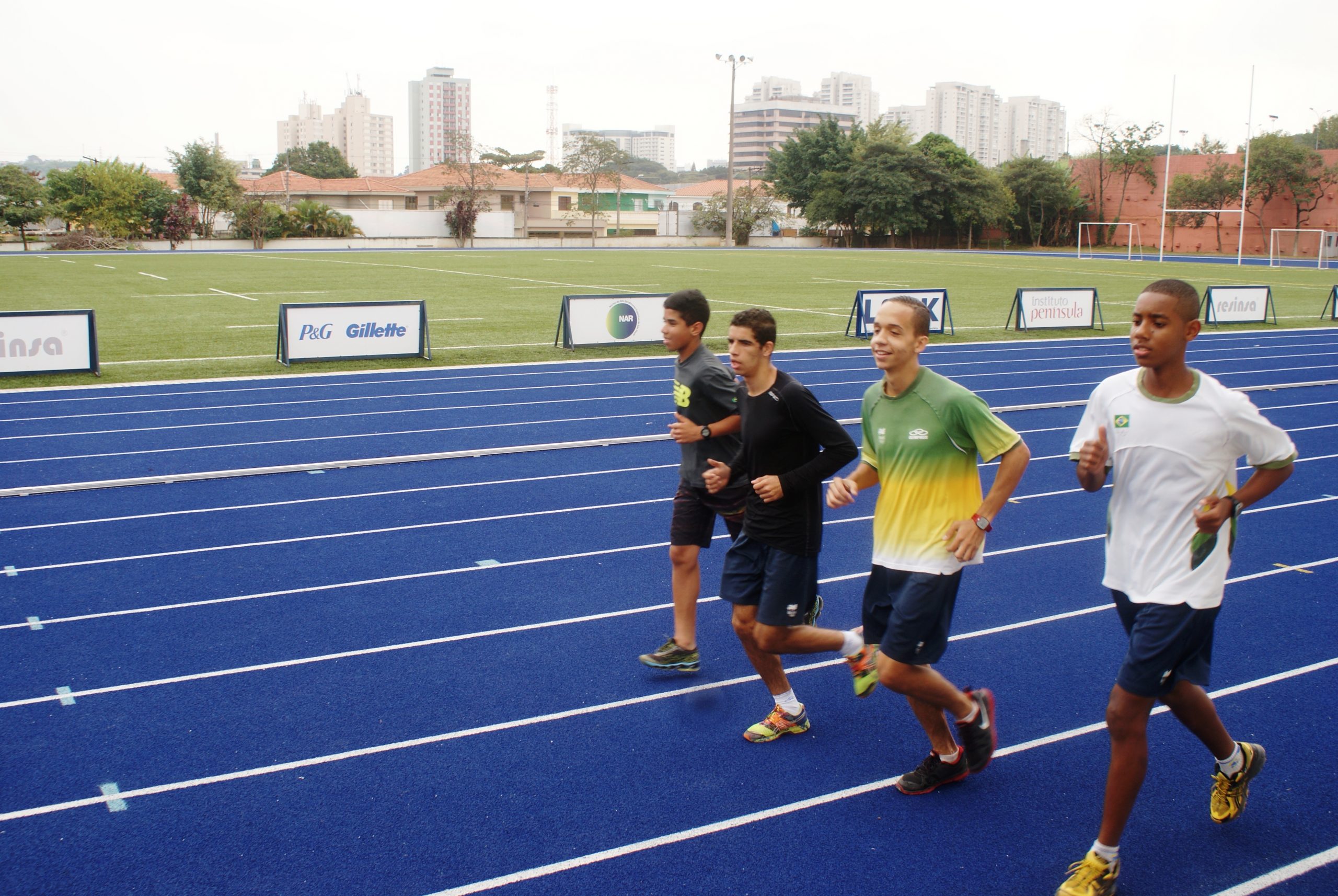 Atletas de Cross-Country Ski participam de avaliações no NAR