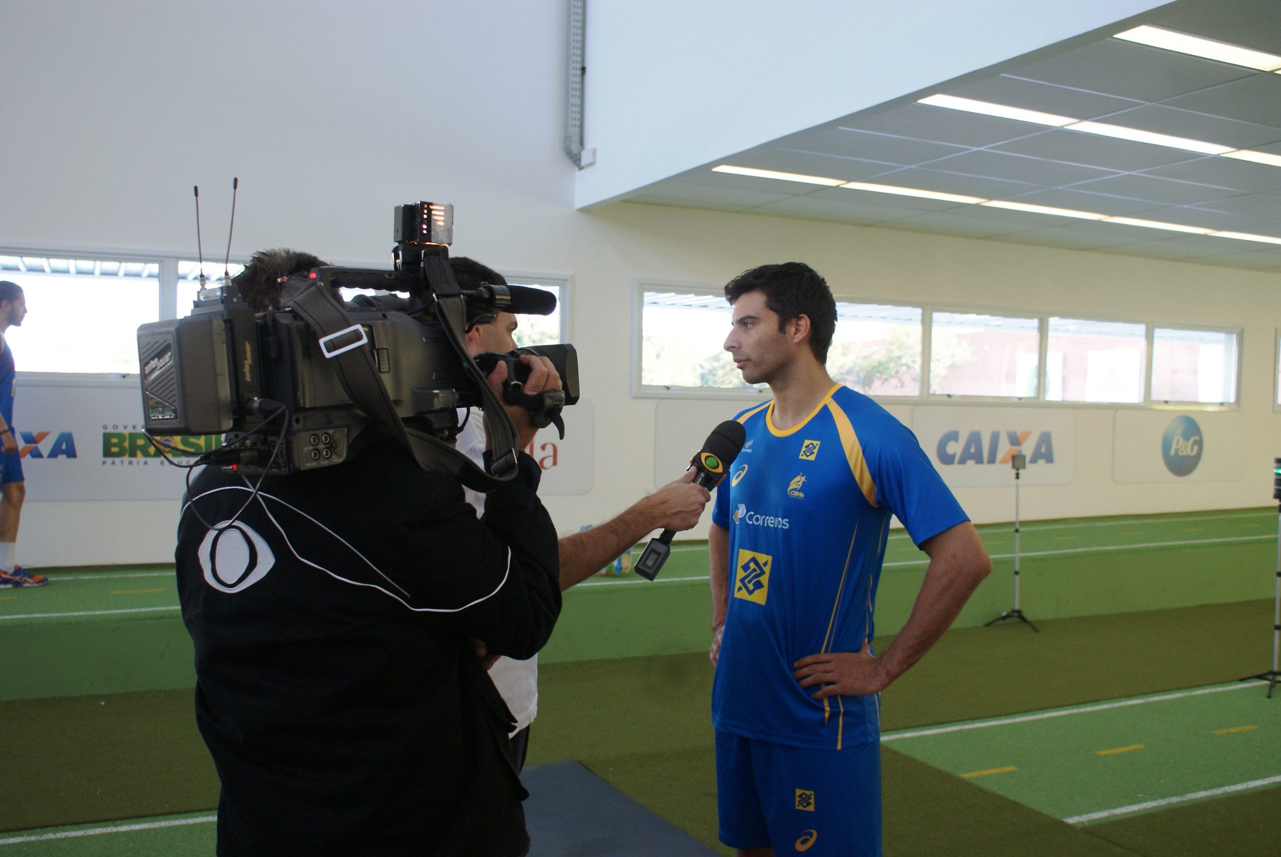 Seleção brasileira de handebol se apresenta para o Pan-Americano no NAR