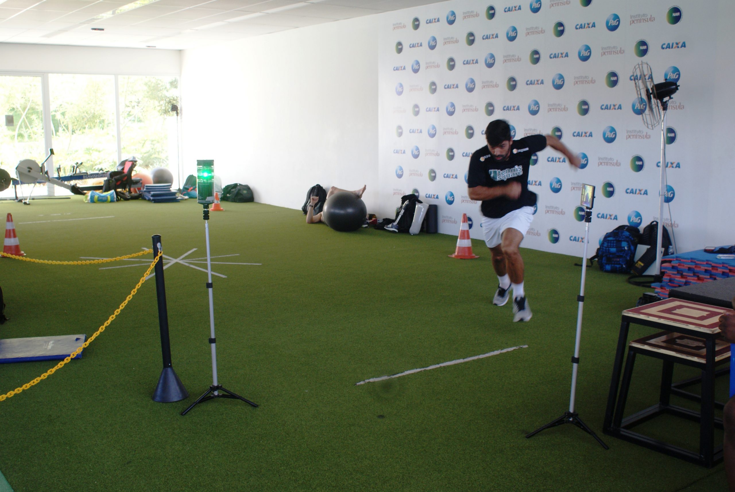 Tenistas Tiago Lopes e Ighor Reis se preparam para torneis internacionais