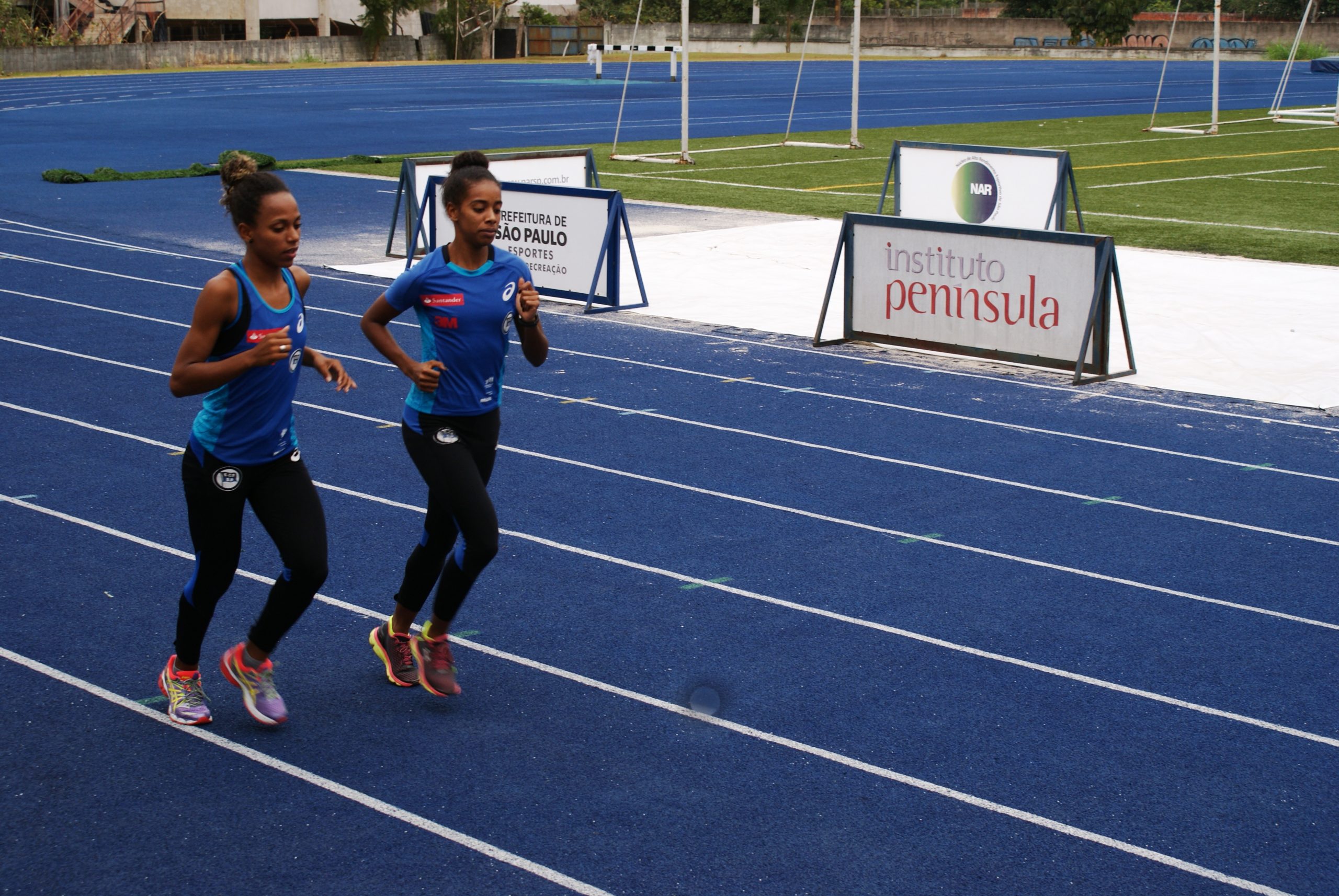 Em preparação para torneio, fundistas e meio-fundistas do Clube Pinheiros são avaliados no NAR