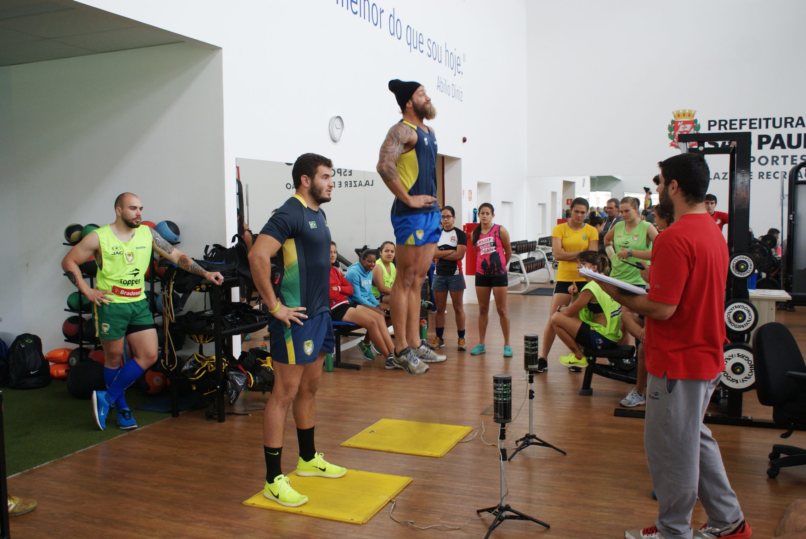 Seleções masculina e feminina de rugby passam por período de testes no NAR