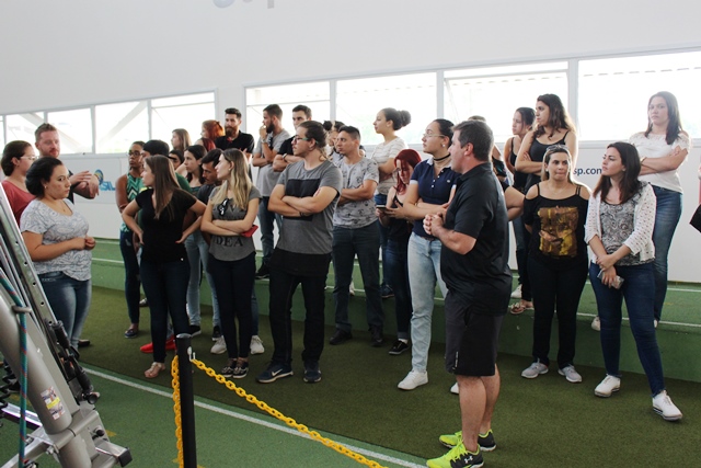 Alunos de Fisioterapia do Centro Universitário de Jaguariúna participam do programa Portas Abertas no NAR-SP