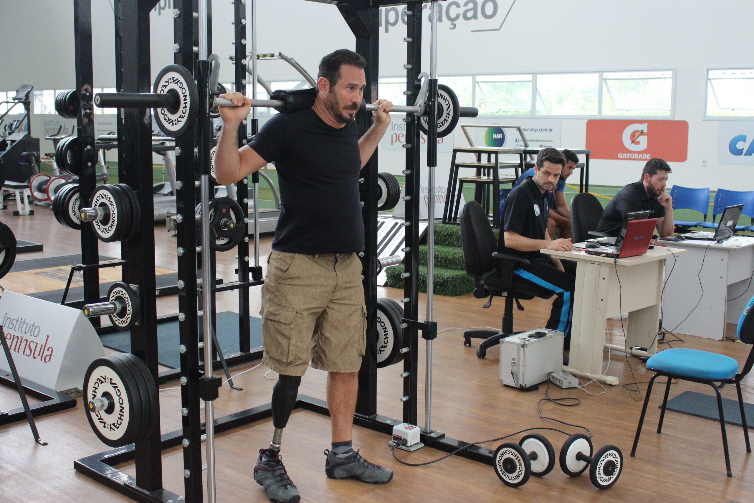 Atleta de Snowboard paralímpico André Cintra participa de avaliações no NAR-SP