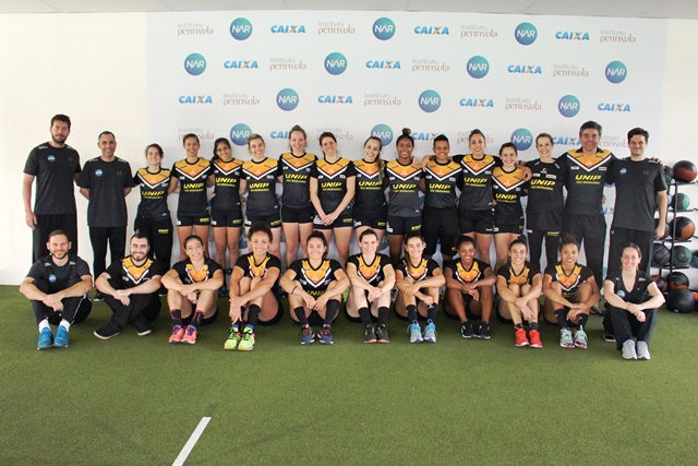 Equipe feminina de handebol de São Bernardo do Campo é avaliada no NAR-SP