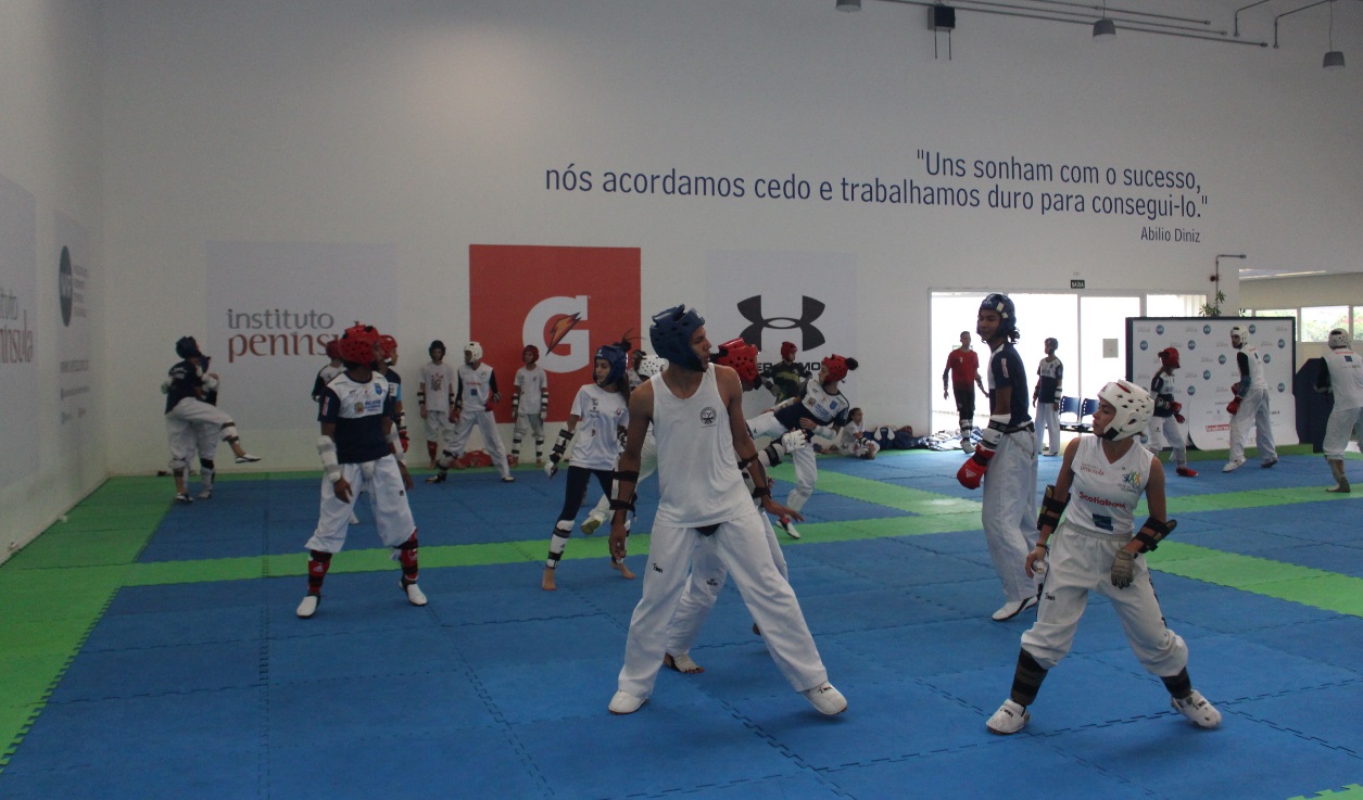 Equipes de Taekwondo se reúnem no NAR-SP