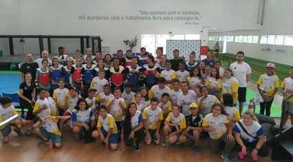 Passeio dos educandos do projeto Rugby em Três Tempos