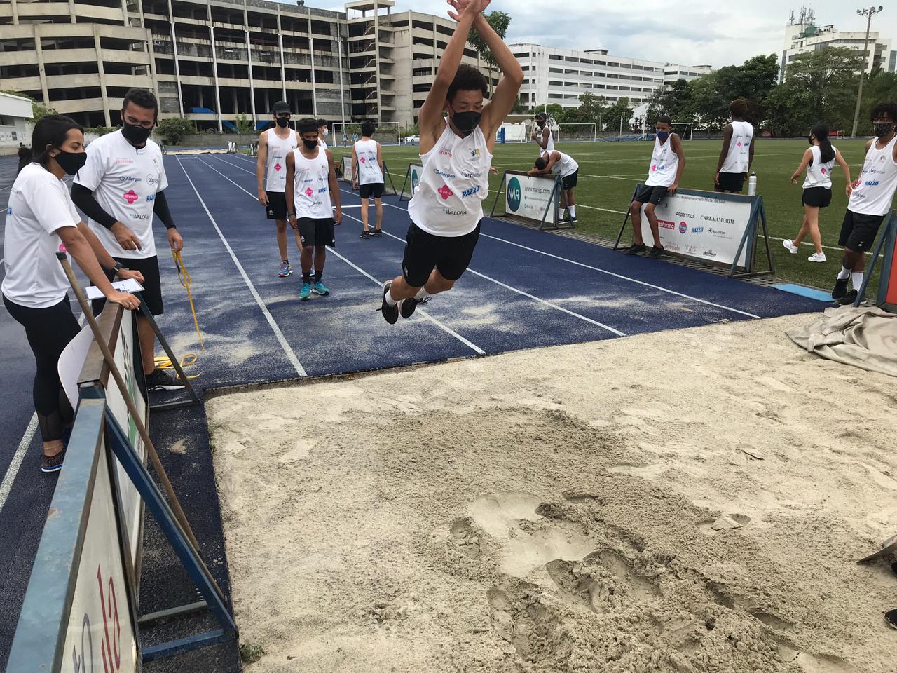 Medidas restritivas alteram a rotina de jovens promessas do atletismo